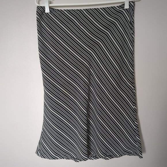 ZARA Black and White Diagonal Striped Skirt (Size 8) - Picture 1 of 5